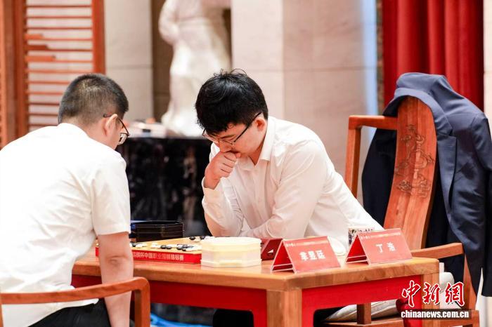 丁浩首夺倡棋杯冠军AI助力棋手突破传统棋路