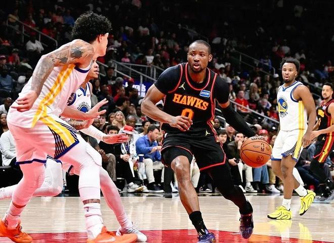 勇士两笔交易近两个月后表现分化：波尔津吉斯