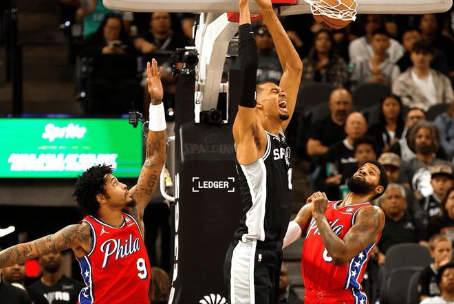 文班亚马伤退冲击MVP争夺 文班亚马伤退冲击MVP争