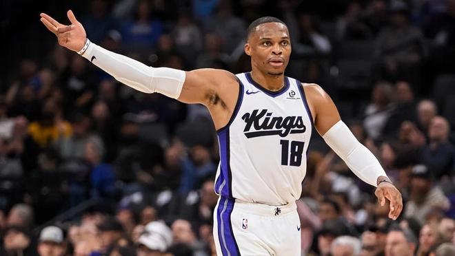 威少健康完赛引热议 未来归队可能性待定